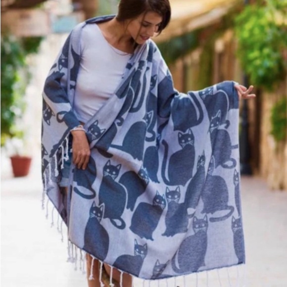 Cat’s Meow Wrap Towel Black + White Loom Weave Organic Cotton Hand Tied Tassels - Picture 1 of 15